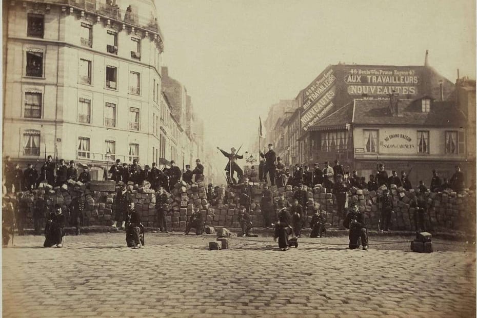 A barricade thrown up by Communard National Guard on 18 March 1871.